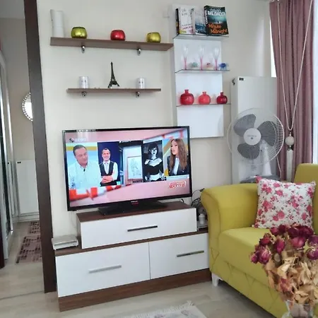 1 Bedroom Cozy Near Public Transportation * איסטמבול